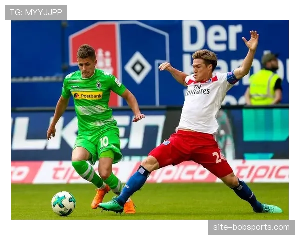 斯图加特控球率优势转化为进攻威胁，汉堡红牌后防守体系彻底崩盘